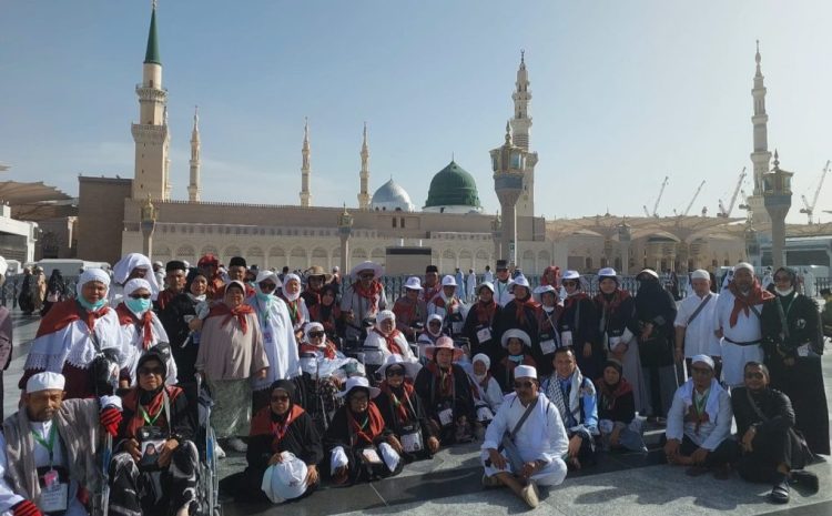 Kloter 10 KNO Medan  Ziarah di Luar Masjid Nabawi