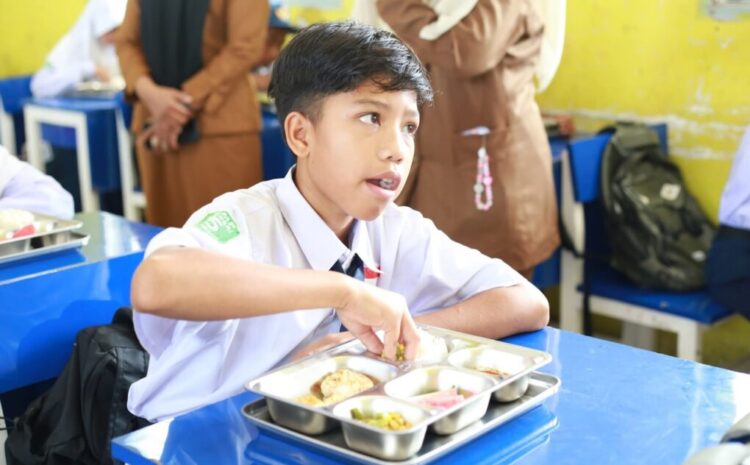 Bupati Madina Pantau Pendistribusian Makan Bergizi Gratis
