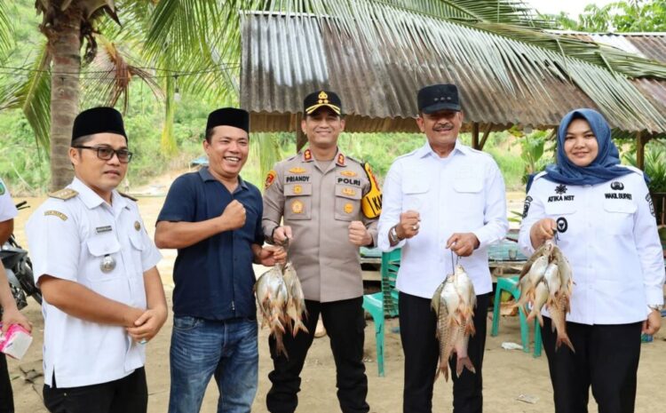Usai Buka Lubuk Larangan,  Bupati, Wabup dan Kapolres Makan Bersama Masyarakat Batang Angkola