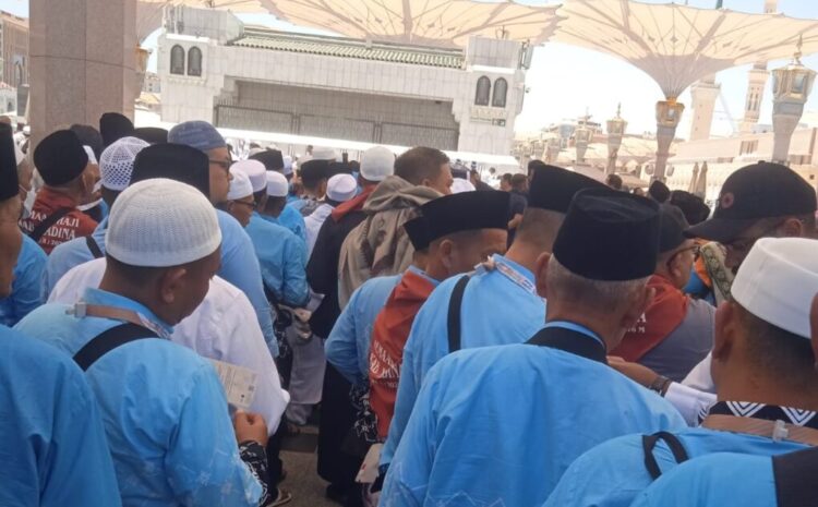 100 Orang Jamaah Haji Asal Madina  Ziarah ke Raudhah